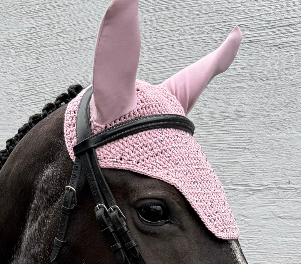 ROOSA NELIÖREUNAINEN KORVAHUPPU