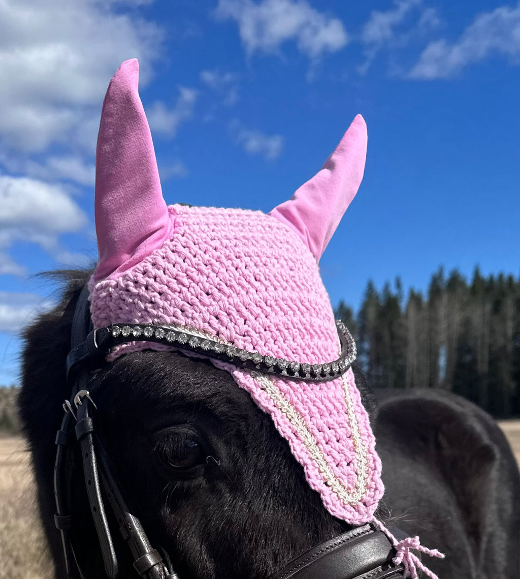 KIRKAS VAALEANPUNAINEN PITKÄ KORVAHUPPU