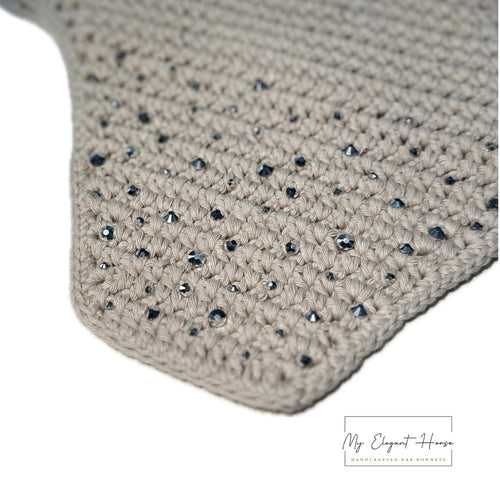 BEIGE NELIÖREUNAINEN KORVAHUPPU