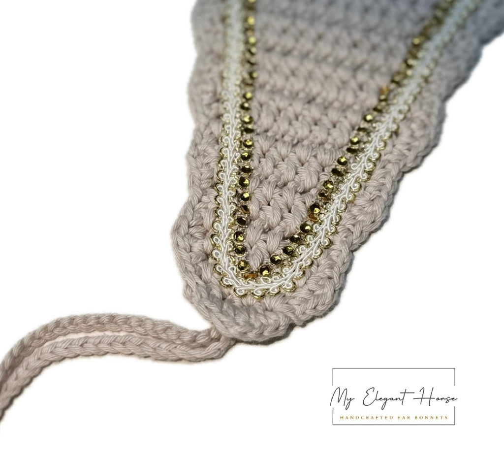 BEIGE PITKÄ KORVAHUPPU