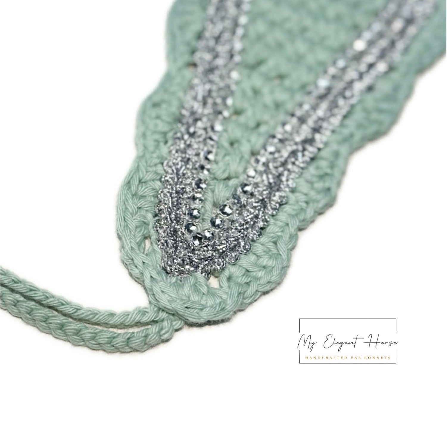 ALEHINTAINEN VIHREÄ PITKÄ KORVAHUPPU