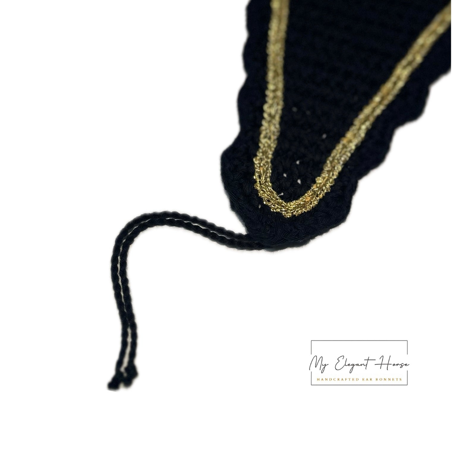 MUSTA PITKÄ KORVAHUPPU